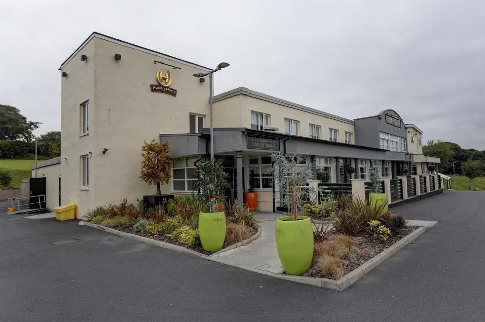 Hotel The Titan à Clydebank Extérieur photo